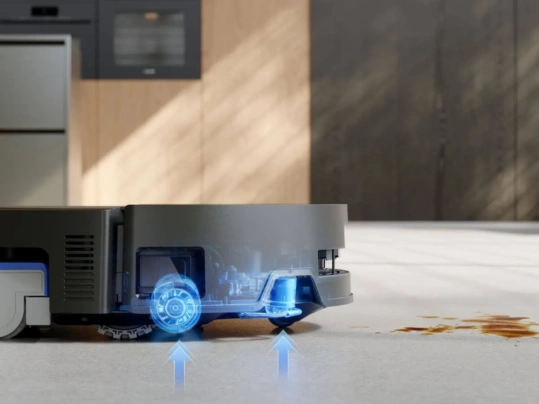 Či už s&uacute; to cere&aacute;lie na podlahe, alebo čerstv&aacute; &scaron;kvrna od dž&uacute;su, vys&aacute;vač DEEBOT X9 PRO OMNI vďaka syst&eacute;mu Dry-Wet Separation vždy dokonale uprace.