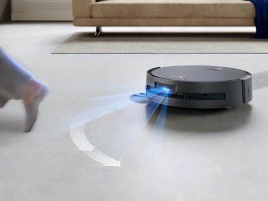 Technol&oacute;gia AINA 2.0 a umel&aacute; inteligencia sa postar&aacute; o to, že sa vys&aacute;vač DEEBOT X9 OMNI vždy prisp&ocirc;sob&iacute; situ&aacute;cii vo va&scaron;ej dom&aacute;cnosti a podľa toho si napl&aacute;nuje najlep&scaron;iu trasu vys&aacute;vania.