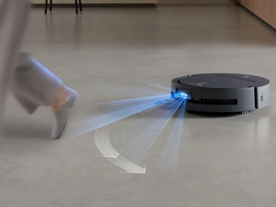 Technológia AINA 2.0 a umelá inteligencia sa postará o to, že sa vysávač DEEBOT T80 OMNI vždy prispôsobí situácii vo vašej domácnosti a podľa toho si naplánuje najlepšiu trasu vysávania.