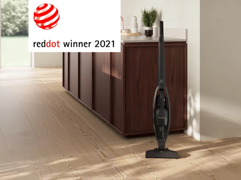 Electrolux_ES31CB18GG_tycovy_vysavac1