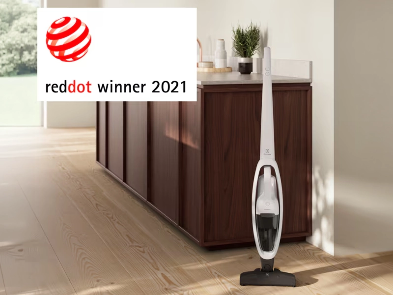Electrolux_ES31CB18SH_tycovy_vysavac