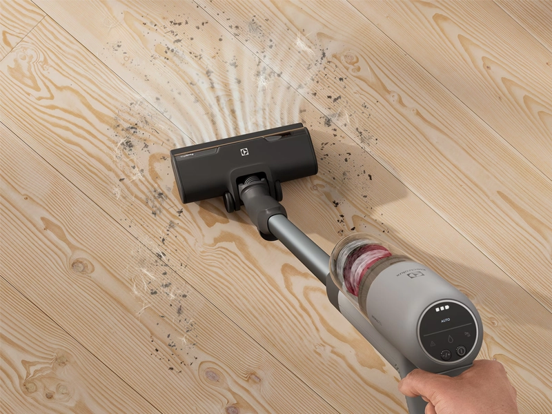 Electrolux_EP71AB14UG_tycovy_vysavac
