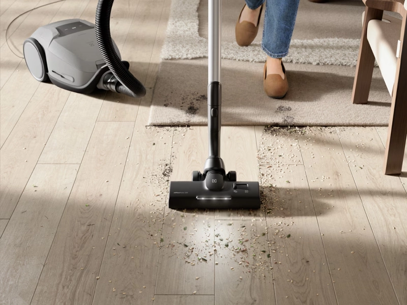 Najvyššia účinnosť vysávania* v tejto kategórii Electrolux EB81A3UG.