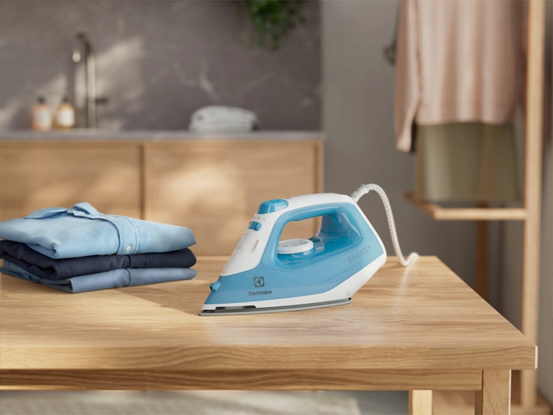 Electrolux_E5SI2-4CB_naparovacia_zehlicka