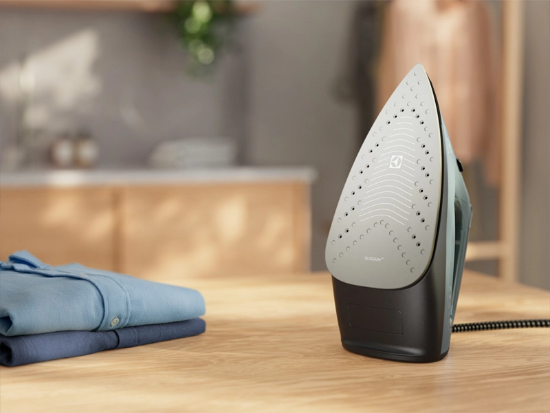 Electrolux_E5SI2-6OG_naparovacia_zehlicka_glissium