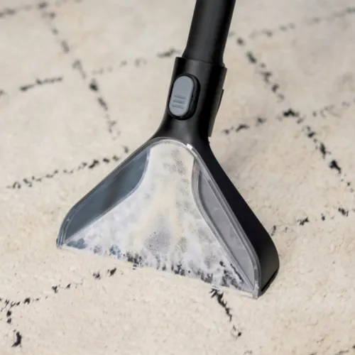 Pohodlné hĺbkové čistenie s Karcher SE 3 Compact Floor