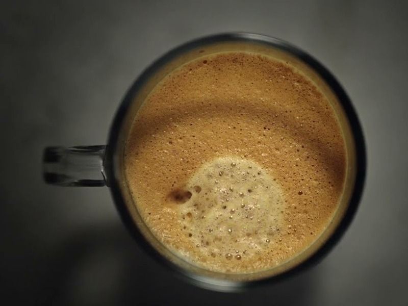 Kávovar KRUPS so systémom pre dokonalú mliečnu penu