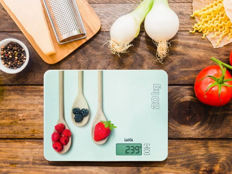 Digitálna kuchynská váha Laica KS5020 unesie až 20 kg.