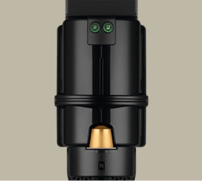 K&aacute;vovar Nespresso Inissia je už za 25 sek&uacute;nd od zapnutia pripraven&yacute; vyk&uacute;zliť &scaron;&aacute;lku k&aacute;vy.