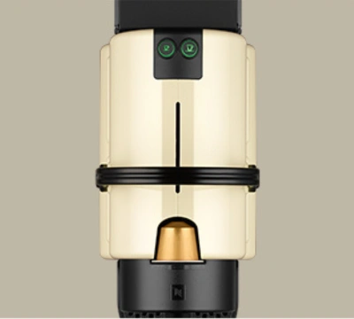 Kávovar Nespresso Inissia je připraven připravit šálek kávy během pouhých 25 sekund po zapnutí.