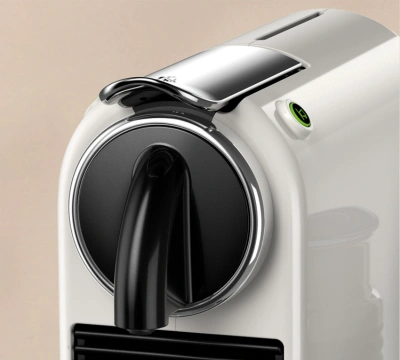 Kávovar Nespresso CitiZ &Milk vám umožní připravit espresso a lungo.