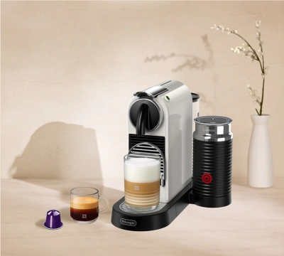 Kávovar Nespresso CitiZ &Milk má pěkný retro-moderní design.