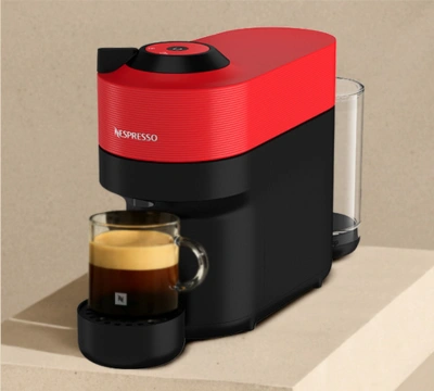 K&aacute;vovar Nespresso Vertuo Pop m&aacute; pekn&yacute; kompaktn&yacute; dizajn.