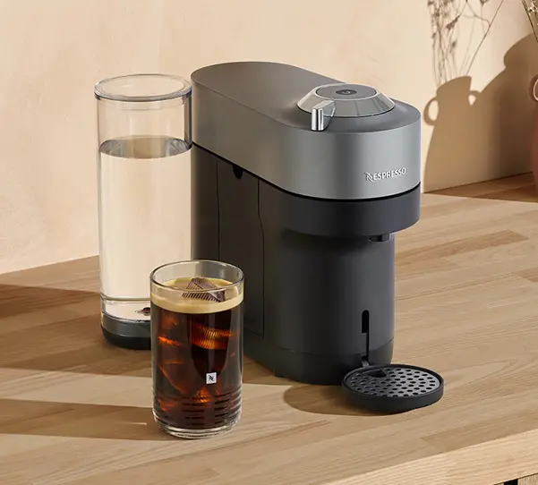 Kávovar Nespresso Vertuo Pop má pěkný kompaktní design