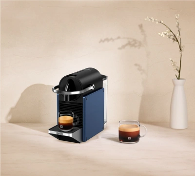 K&aacute;vovar Nespresso Pixie disponuje v&yacute;konn&yacute;m 19 bar čerpadlom.