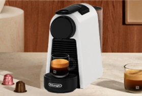 Kávovar Nespresso Essenza Mini má pekný kompaktný dizajn.