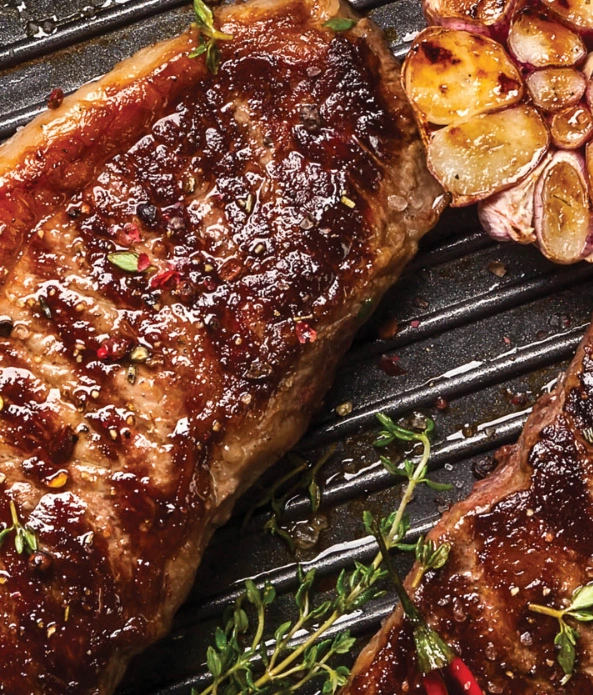 Vonkaj&scaron;&iacute; gril Ninja OG701EU disponuje funkciou BBQ Grill