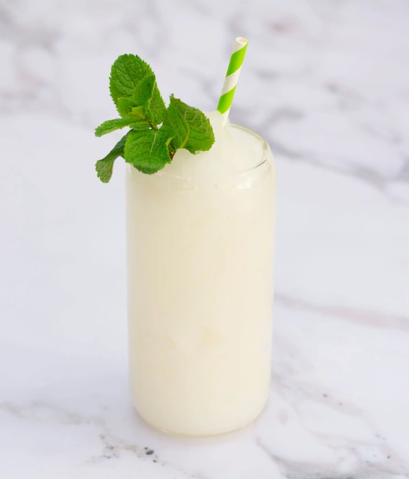 Stoln&yacute; mix&eacute;r Ninja HB150EU disponuje programom Frozen drink