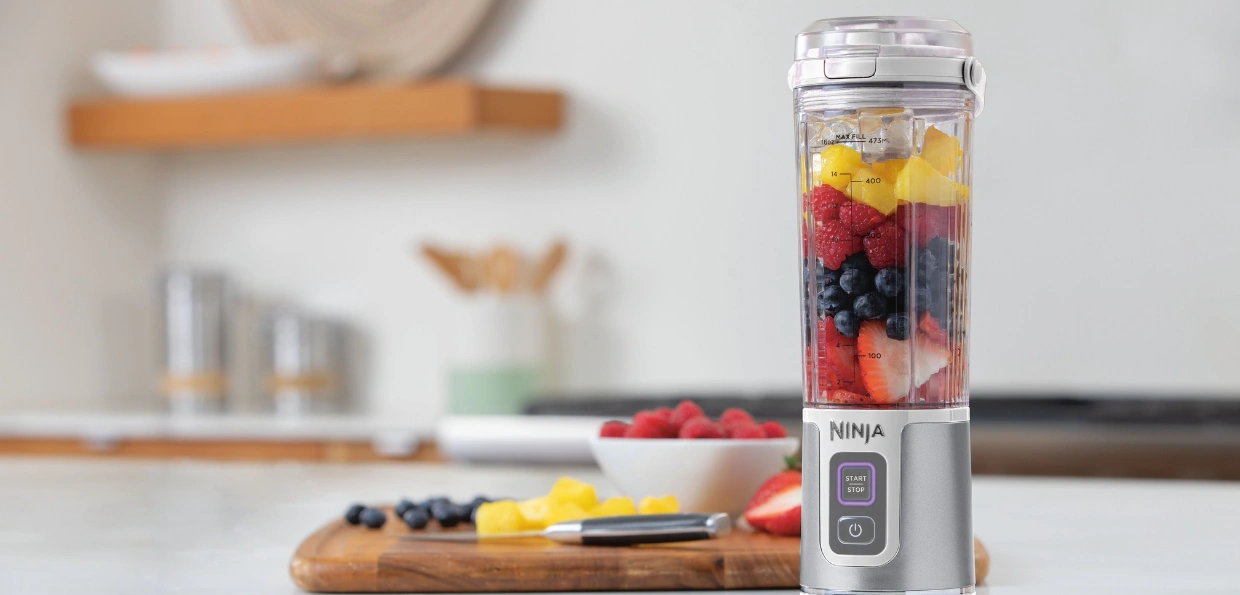 Stačí jedno stlačenie a mixér Ninja BC151EUWH pomocou technológie Blast zmení aj tie najtvrdšie suroviny na perfektnú ľadovú triešť či hladkú vitamínovú bombu.