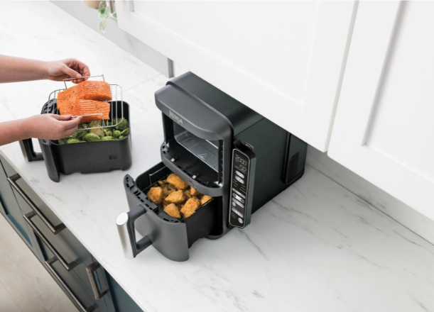 Poschodové rošty Stacked Meal a 360° cirkulácia vzduchu vám umožnia variť v fritéze SL451EU až na 4 úrovniach naraz, vďaka čomu s prehľadom splníte všetky želania vašich stravníkov.