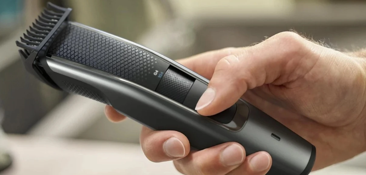 PHILIPS-BT5515-70-ZASTRIHAVAC-FUZOV_