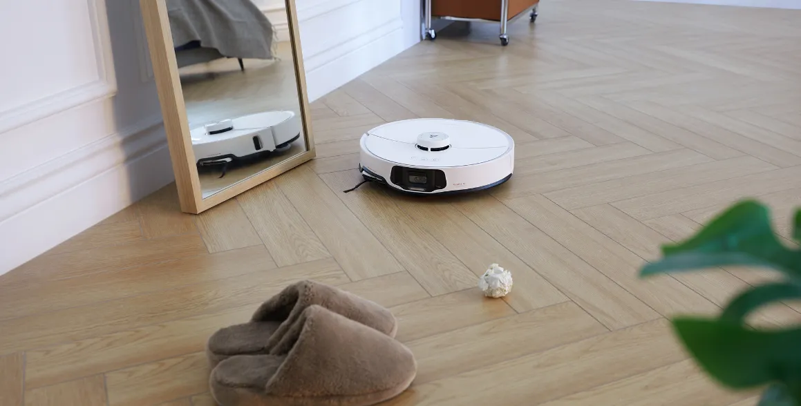 Vložte dôveru do vysávača S8 MaxV Ultra white, ktorý sa vďaka reaktívnej navigácii AI 2.0 vyhne akýmkoľvek prekážkam.