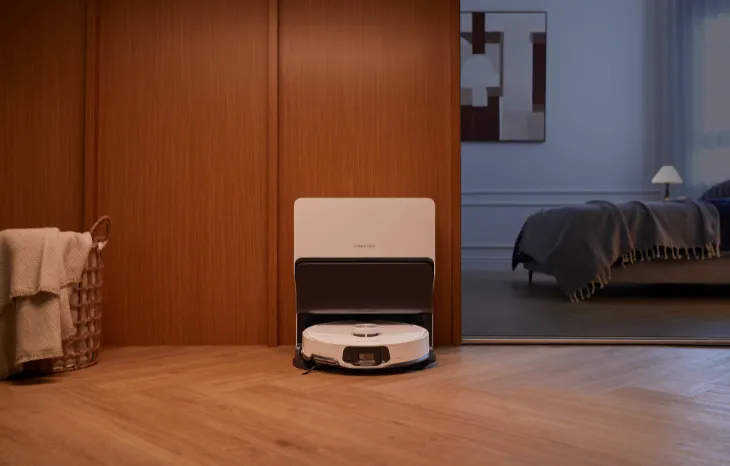 Robotický vysávač Roborock S8 MaxV Ultra white ponúka mimoriadny výkon vysávania a čistenia.