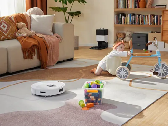 Reaktívna technológia vysávača Q8 Max+ spoľahlivo detekuje všetky prekážky, ktoré následne obíde tak, aby ste nemuseli riešiť prípadné nehody.