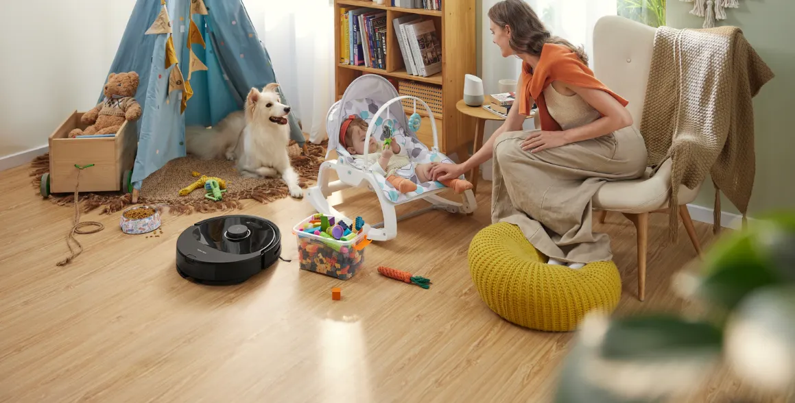 Kefy Duoroller vys&aacute;vača Roborock Q8 Max zabezpečia dokonale povys&aacute;van&eacute; koberce.