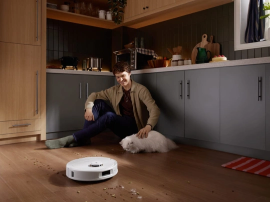 Dočasné upratovanie prináša novú úroveň felxibilného použitia vysávača Roborock Qrevo 5AE.