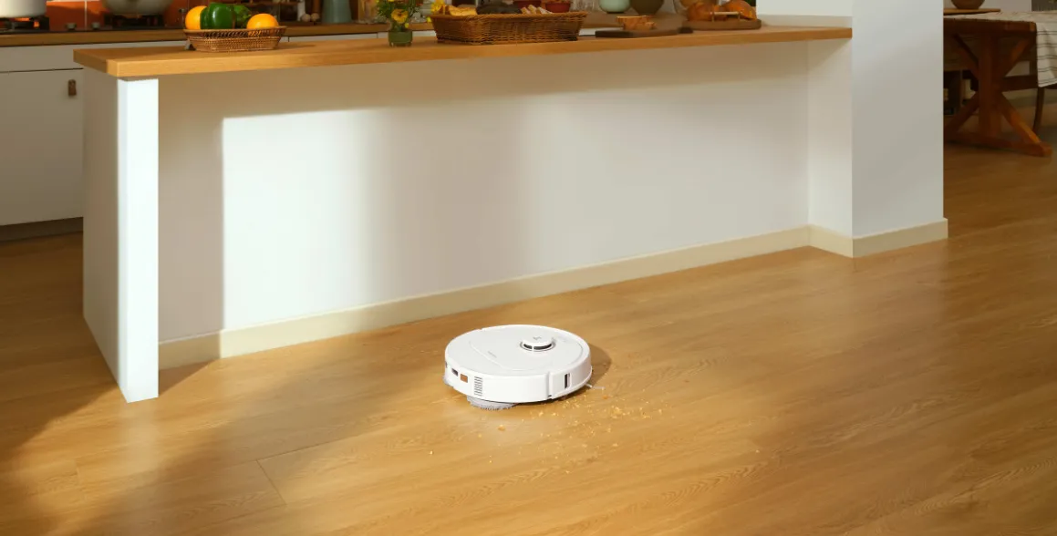 Robotický vysávač Roborock Qrevo Pro white disponuje vysokým sacím výkonom až 7 000 Pa HyperForce®.