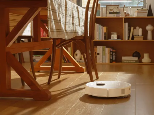 Technológia Quick Mapping umožní vysávaču Qrevo Pro vytvoriť mapu vašej domácnosti až 6-krát rýchlejšie, vďaka čomu je na upratovanie pripravený už za krátku chvíľu.