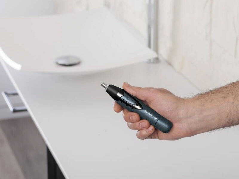 Zastrihávač Rowenta TN3011F0 využíva pre bezbolestné odstraňovanie chĺpkov 360° rotačný systém.