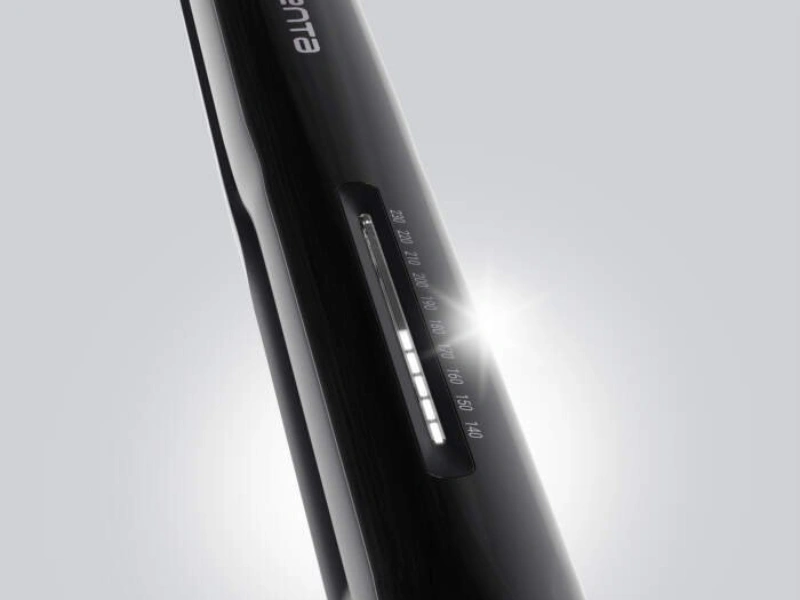 Vďaka LED displeju budete mať pod kontrolou všetky nastavenia na žehličke Rowenta SF3320F0.