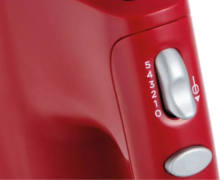 Výkonný, s 5 rýchlosťami a pulzným režimom