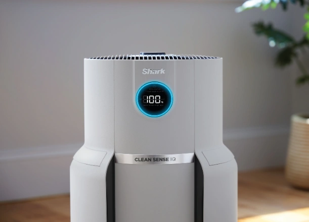 Čistička vzduchu Shark HP300EU Never Change vďaka technológii Clean Sense IQ neustále sleduje kvalitu vzduchu a automaticky prispôsobuje svoj výkon čistenia.
