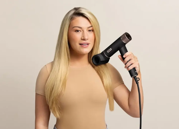 Režim Scalp Shield zníži teplotu fénu HD752EU tak, aby váš účes ochránil pred tepelným šokom.