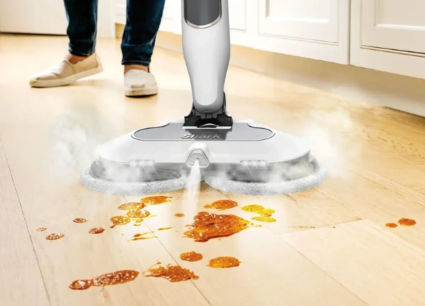 Parný mop Shark S8201EU Steam & Scrub disponuje režimom Steam Blaster