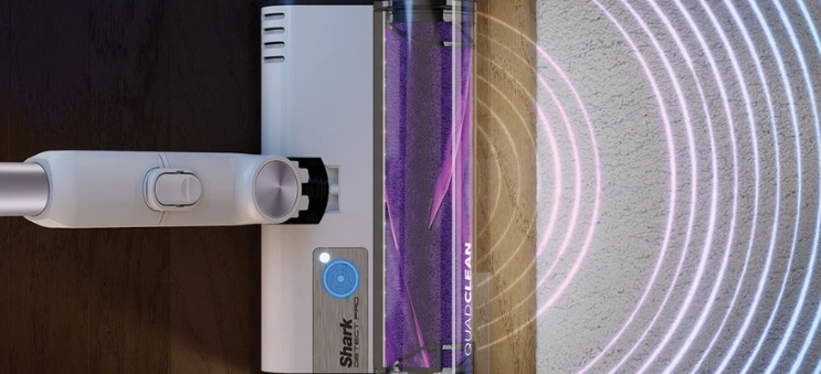 Vys&aacute;vač Shark IW3612EUT vďaka technol&oacute;gii FloorDetect spoľahlivo identifikuje čisten&yacute; povrch a okamžite prisp&ocirc;sob&iacute; r&yacute;chlosť valca aj sac&iacute; v&yacute;kon, vďaka čomu je zaisten&aacute; stopercentn&aacute; čistota.