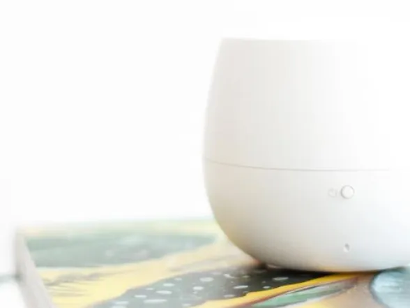 Funkcia automatického vypínania zaručuje mimoriadne bezpečnú prevádzku difúzera Stadler Form Mia Gold.