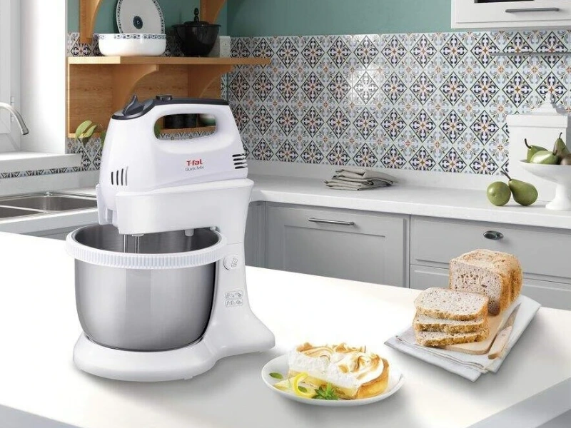 Ručný mixér Tefal.