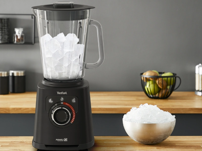 Stolný mixér Tefal PerfectMix+ BL871D31 disponuje 2 l nádobou z teploodolného skla