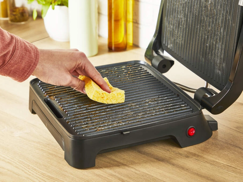 Tefal_GC271D10 jednoduch&eacute; čistenie