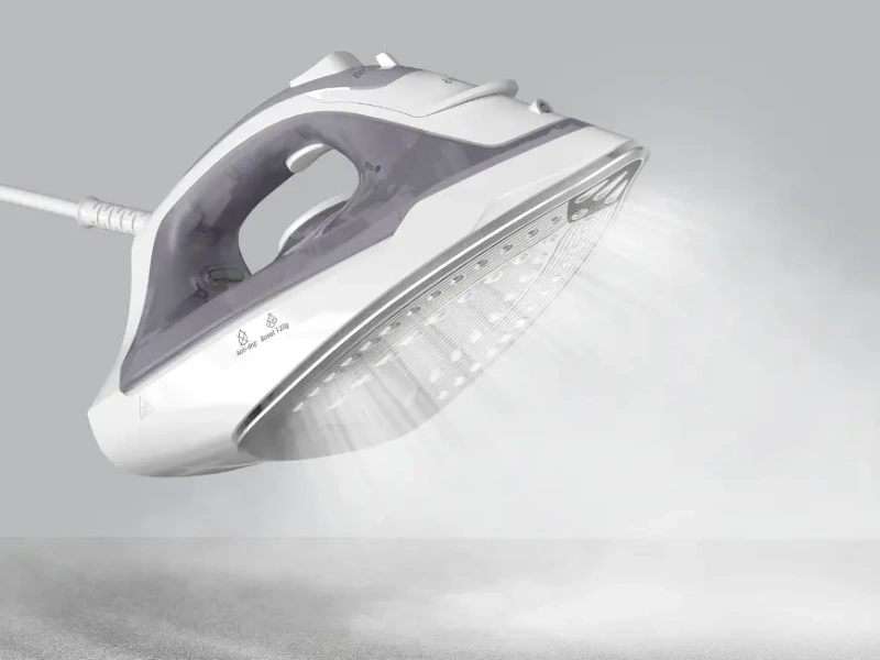 Žehlička Tefal FV2C43E0 s príkonom 2 000 W ponúka rýchle nahriatie za 30 sekúnd.