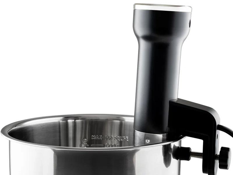 Tesla_MD400_sousvide_stick_hrniec
