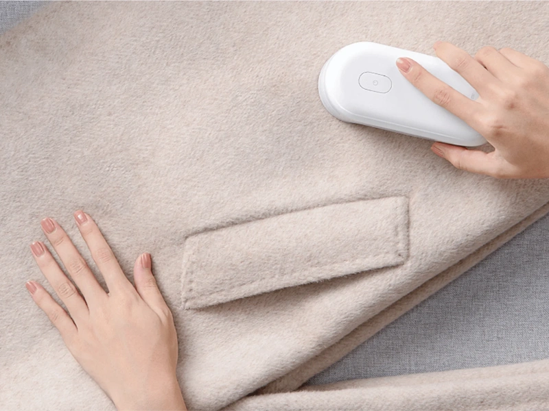 Odžmolkovač Xiaomi si precízne a efektívne poradí so všetkými žmolkami na vašich svetroch či kabátoch.