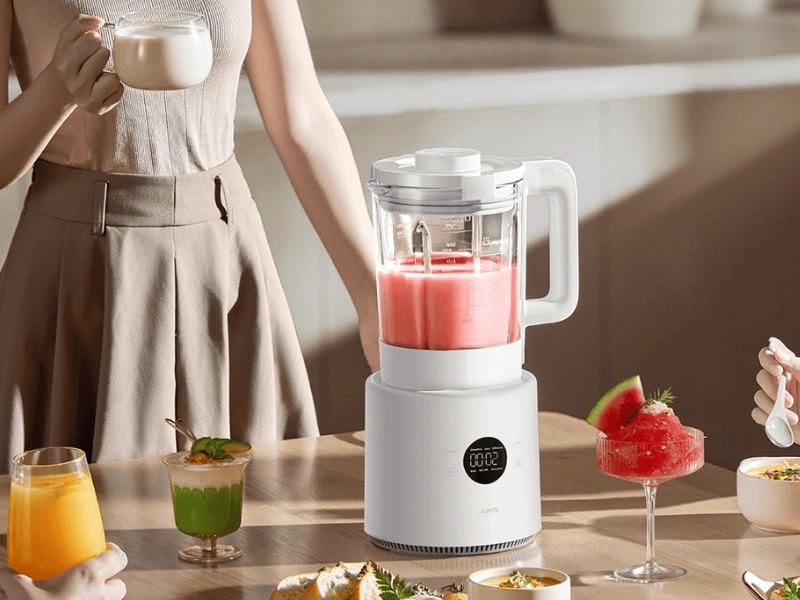 Mixér Xiaomi Blender Pro disponuje nádobou s veľkorysým objemom.