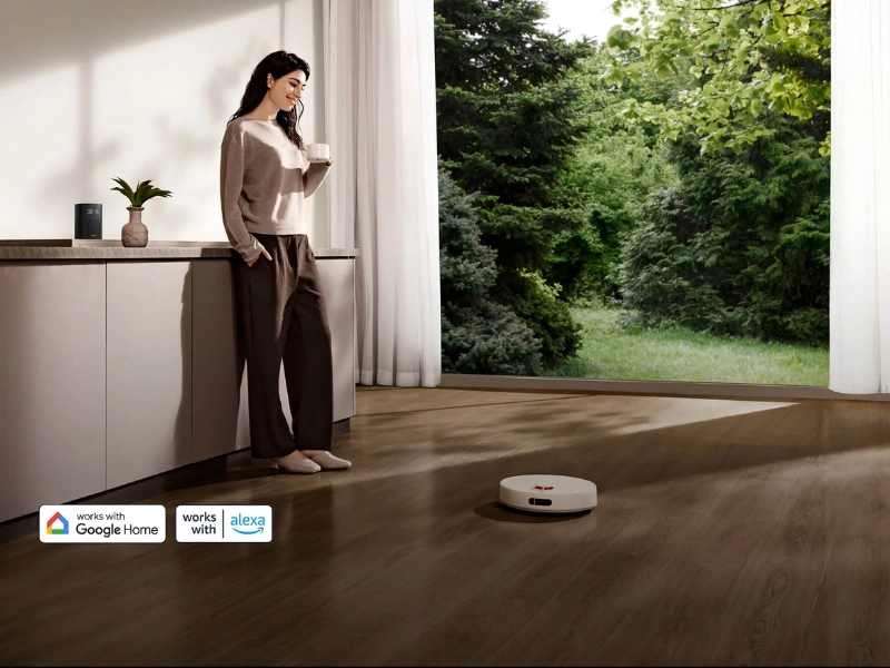 Stačí vysloviť príkaz cez Amazon Alexa alebo Google Asistenta a vysávač Xiaomi H40 sa pustí do upratovania.