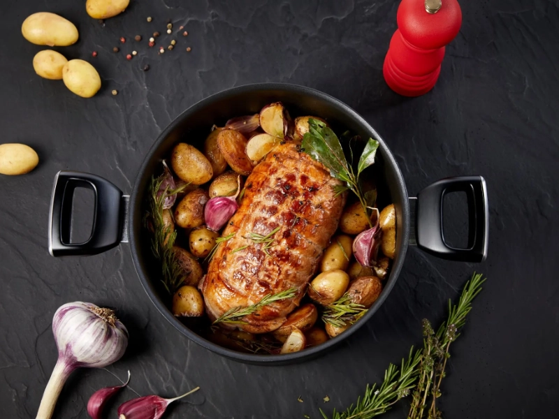 Hrniec Tefal G2554672 Unlimited 24 cm s mäsom a zemiakmi