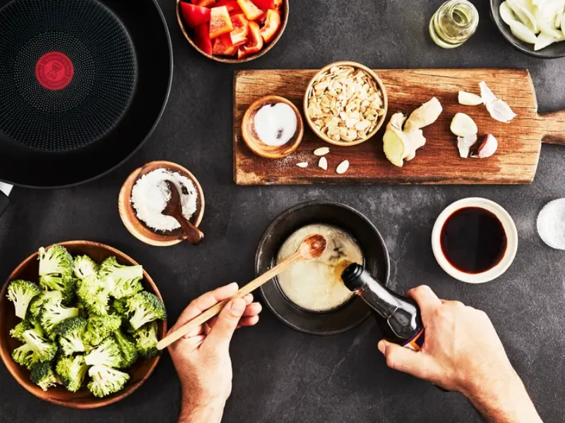 Panvica Tefal Ultimate G2680672 je vhodná pre všetky typy ohrevu.